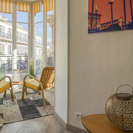 Sublime, Modern, Balconies, A/c, Refurbished Apartment Nice