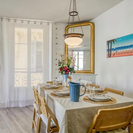 Apartment Sublime, Modern, Balconies, A/c, Refurbished