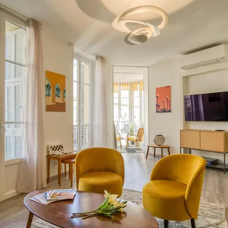 Sublime, Modern, Balconies, A/c, Refurbished Apartment Nice